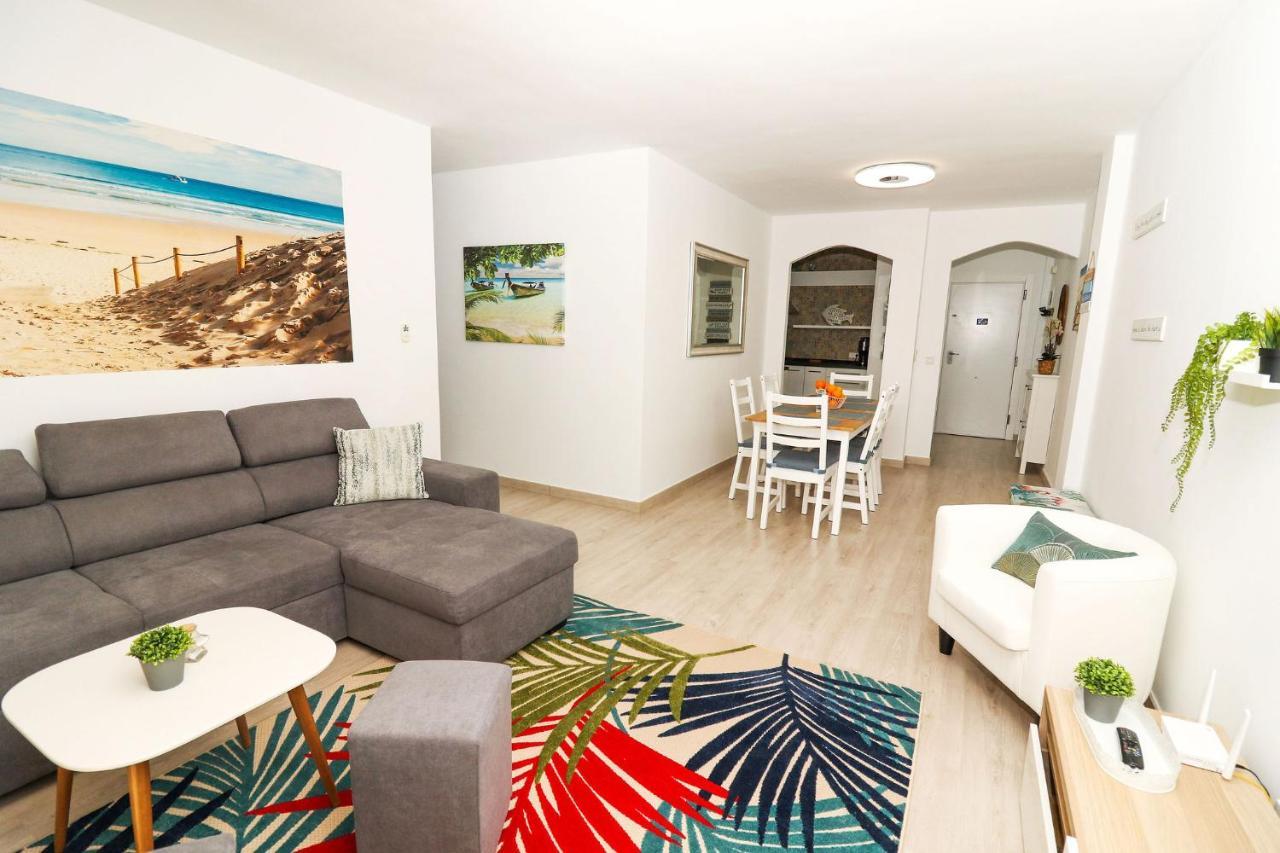 Family Apartment Walking Distance To The Sea And All Amenities Sitio de Calahonda Luaran gambar