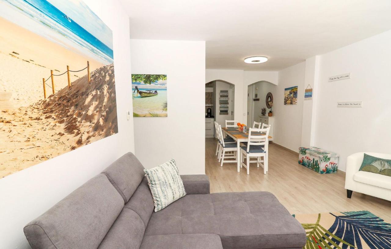 Family Apartment Walking Distance To The Sea And All Amenities Sitio de Calahonda Luaran gambar